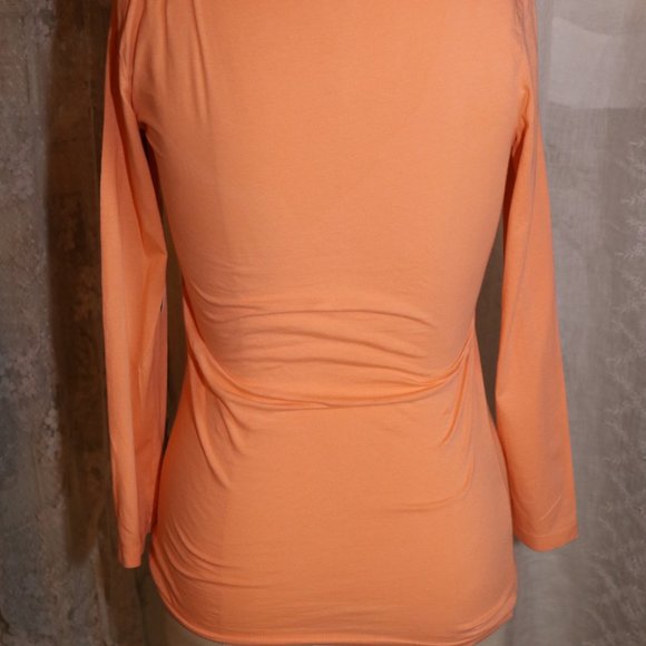 Top - Picture 2 of 3